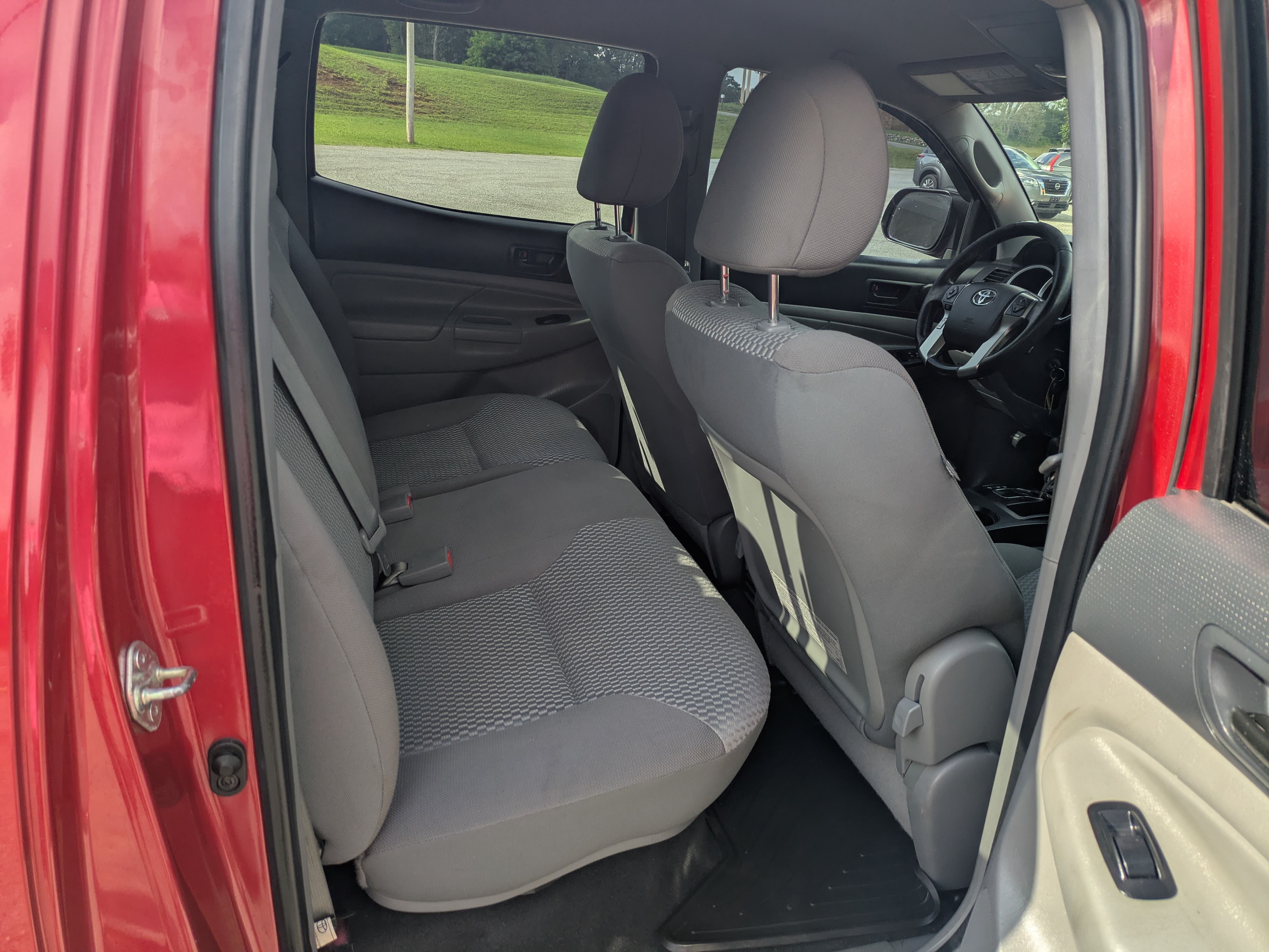 Used 2015 Toyota Tacoma 4x4 Double Cab image 7