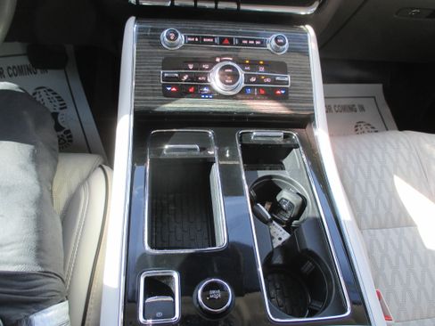 Used 2023 Lincoln Aviator AWD Black Label image 11