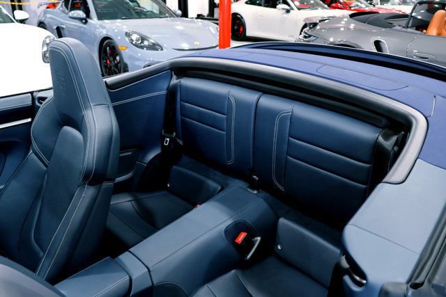 Used 2020 Porsche 911 Carrera 4S Cabriolet image 30