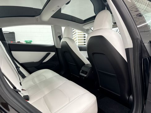 Used 2020 Tesla Model 3 Performance AWD/4WD image 9
