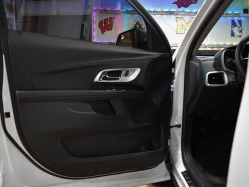 Used 2013 Chevrolet Equinox LS FWD image 28