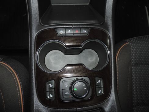 Used 2020 GMC Acadia AWD AT4 image 43