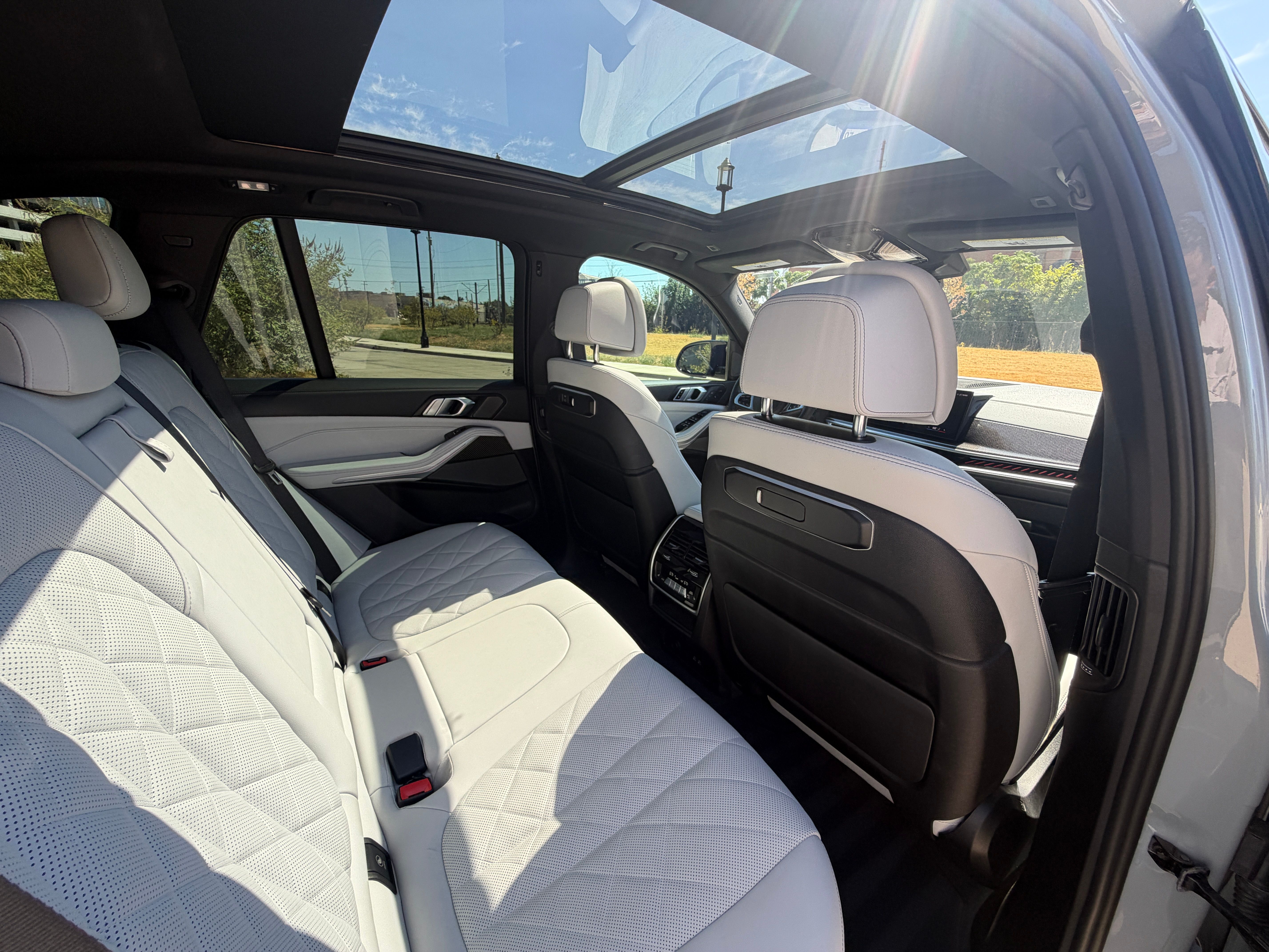 Used 2024 BMW X5 M60i AWD/4WD image 6