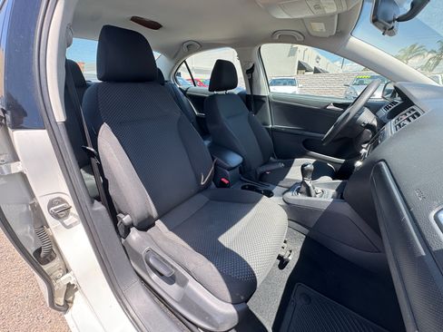 Used 2013 Volkswagen Jetta S Sedan 4D FWD image 17