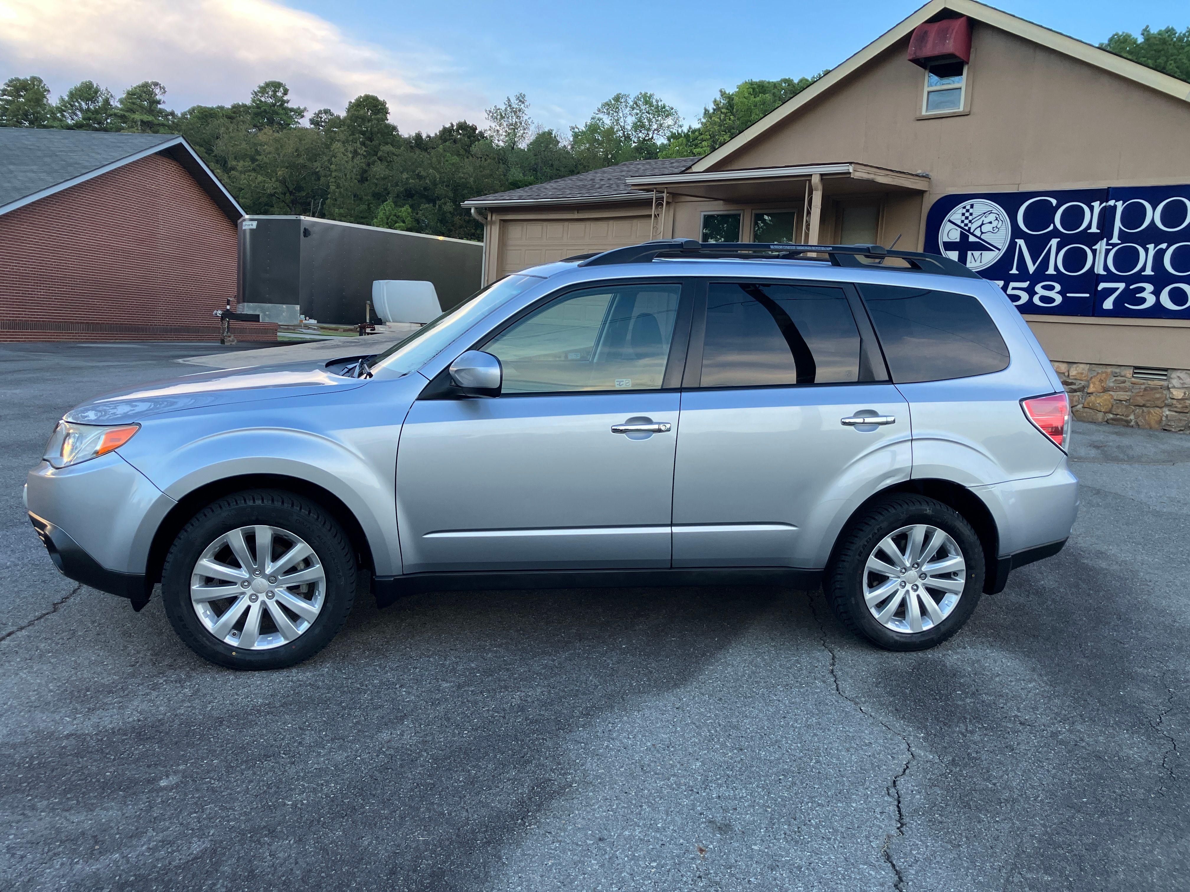 Used 2012 Subaru Forester 2.5X Premium AWD/4WD image 2