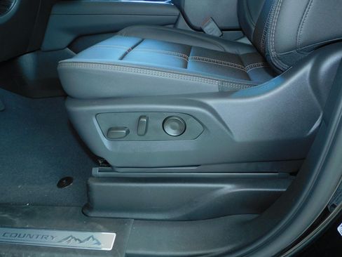 New 2025 Chevrolet Tahoe High Country image 19