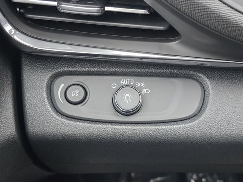 New 2026 Buick Envista Preferred image 15