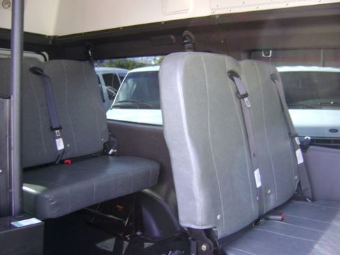 Used 2013 Ford E-350 and Econoline 350 XL image 13