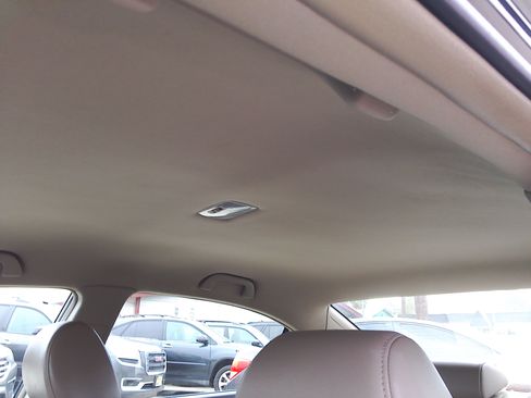 Used 2010 Honda Civic image 32