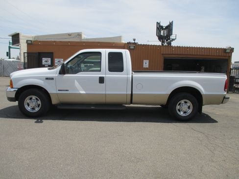 Used 2000 Ford F350 Super Duty XL RWD image 1