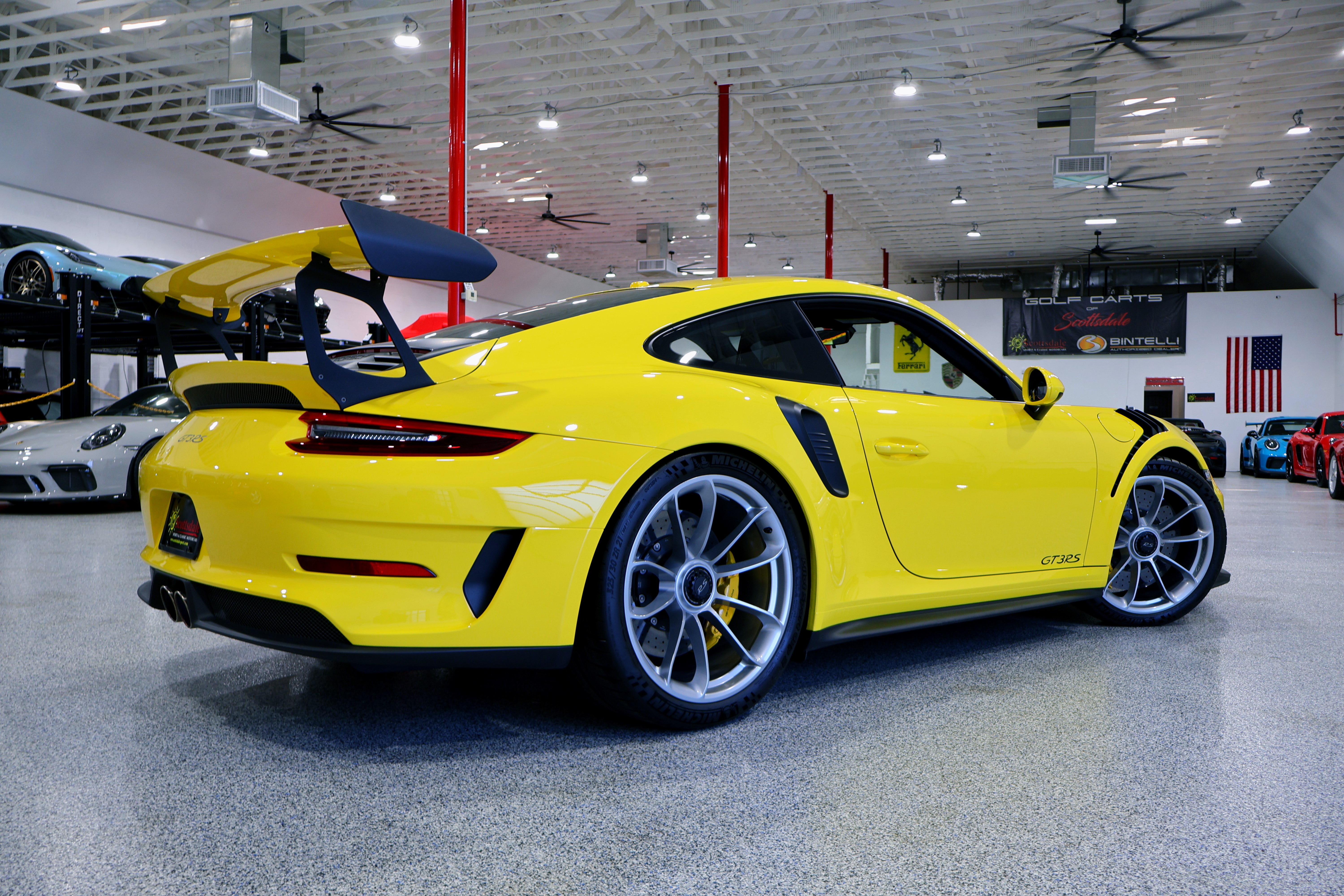 Used 2019 Porsche 911 GT3 RS RWD image 13