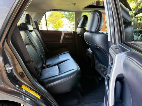 Used 2016 Toyota 4Runner 4WD image 21