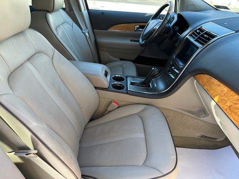 Used 2015 Lincoln MKX image 12