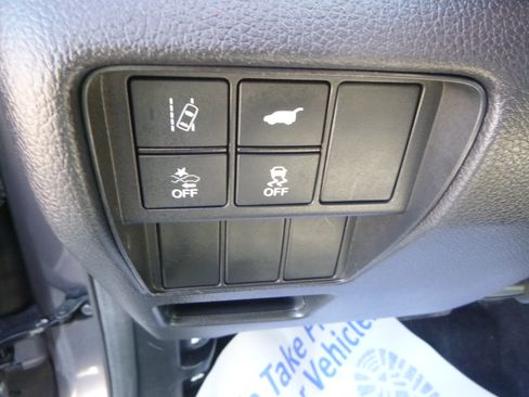 Used 2017 Honda CR-V AWD Touring image 21