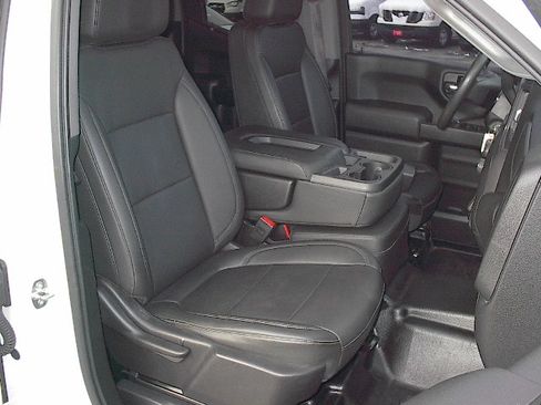 Used 2020 Chevrolet Silverado 1500 W/T image 10