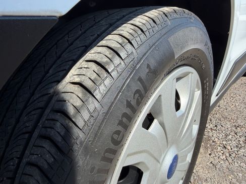 Used 2022 Ford Transit Connect XL image 19