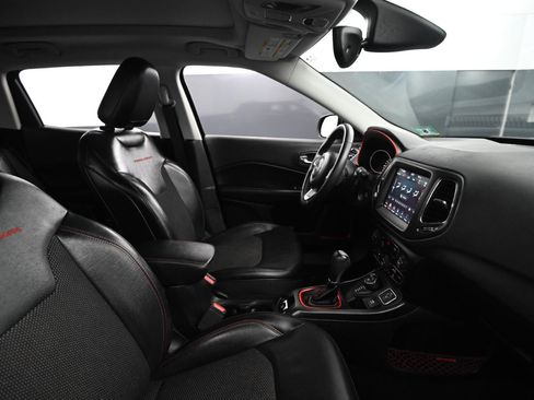 Used 2018 Jeep Compass Trailhawk image 44