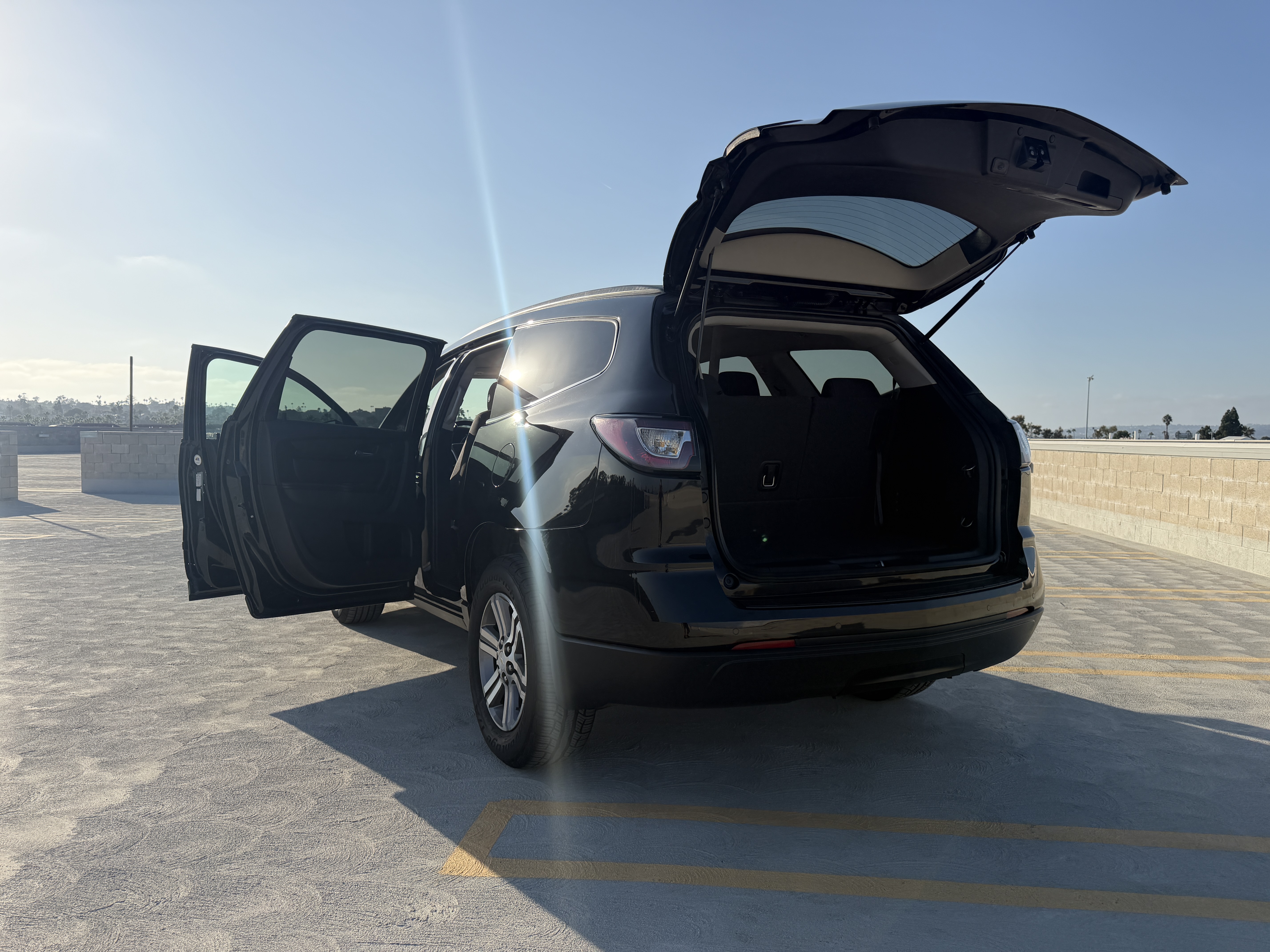 Used 2016 Chevrolet Traverse FWD LT w/ 2LT image 11