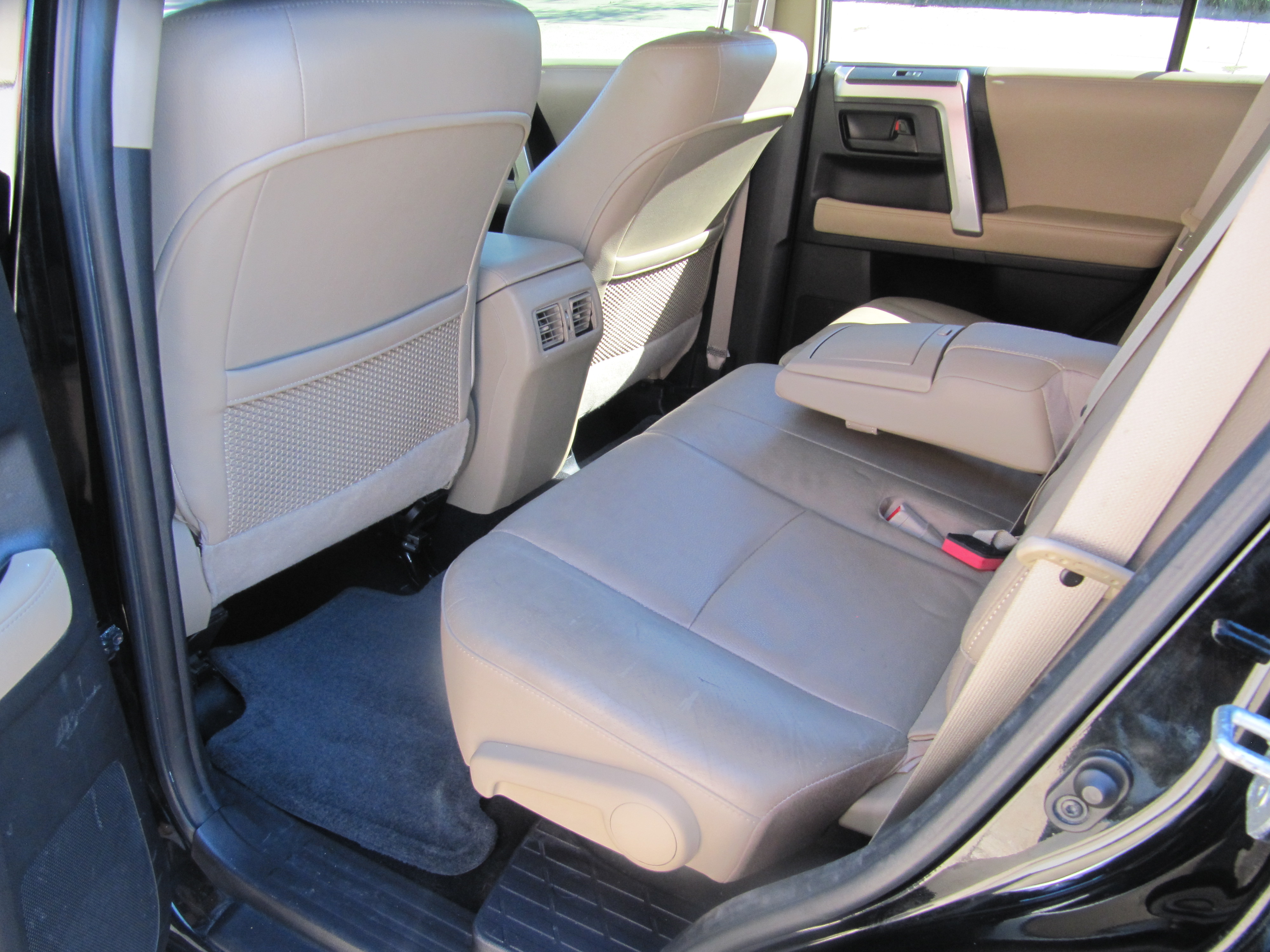 Used 2011 Toyota 4Runner 4WD image 13