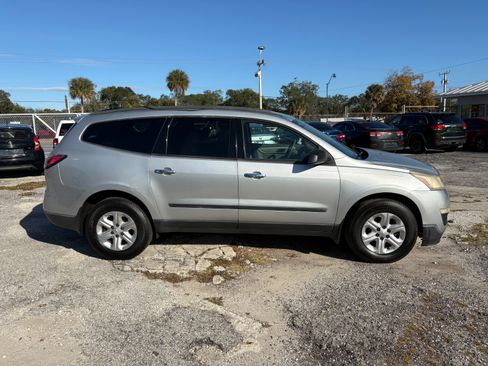 Used 2013 Chevrolet Traverse LT image 5