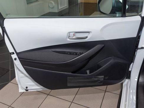 New 2026 Toyota Corolla SE image 9