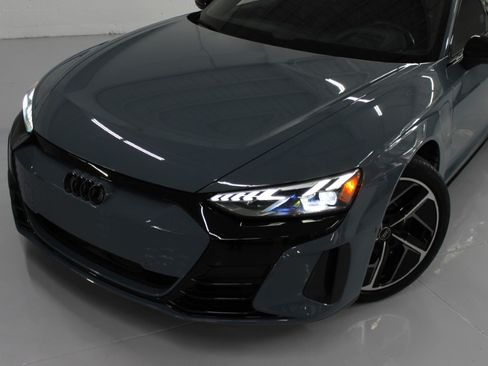 Used 2023 Audi RS e-tron GT image 5