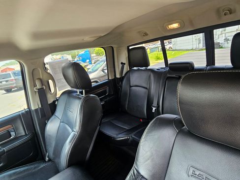 Used 2014 RAM 2500 4x4 Crew Cab Laramie image 5