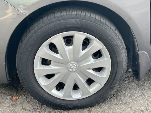 Used 2018 Nissan Versa 1.6 S Plus FWD image 30