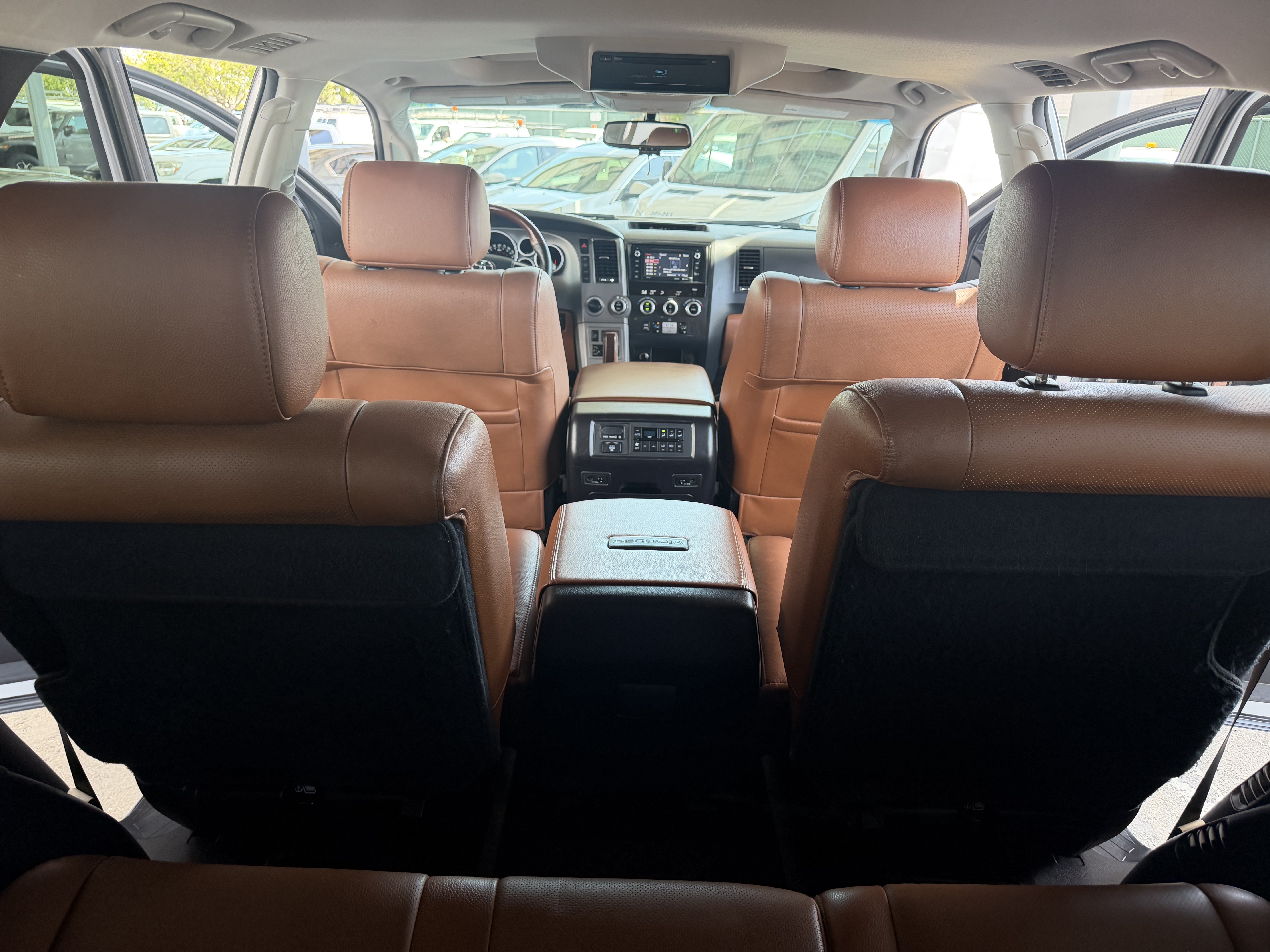 Used 2017 Toyota Sequoia Platinum AWD/4WD image 26