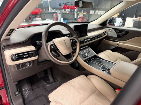 Used 2020 Lincoln Aviator Reserve image 7