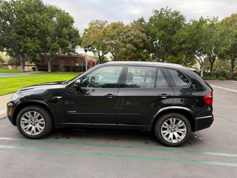 Used 2011 BMW X5 xDrive50i image 3