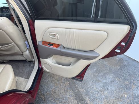 Used 1999 Lexus RX 300 AWD/4WD image 13