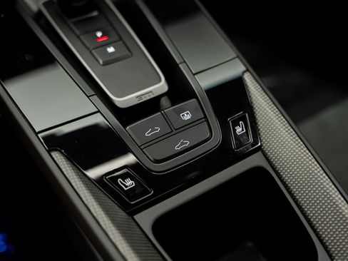 Used 2024 Porsche 911 AWD/4WD image 56