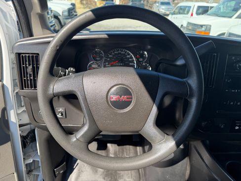 Used 2020 GMC Savana 2500 image 14
