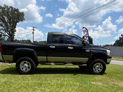 Used 2009 Dodge Ram 2500 Truck 4x4 Quad Cab image 2
