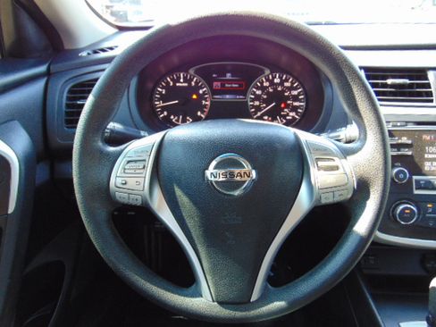 Used 2018 Nissan Altima 2.5 S image 16