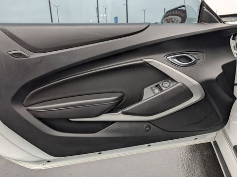 Used 2019 Chevrolet Camaro LT image 13