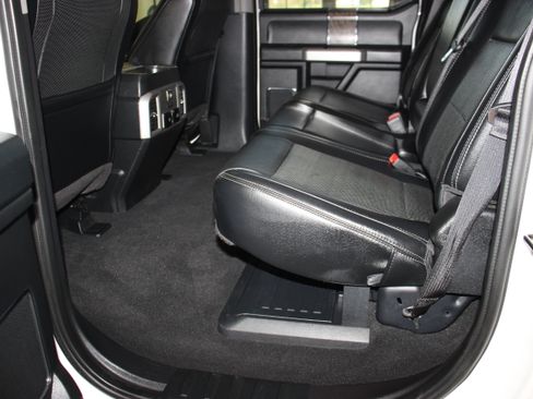 Used 2019 Ford F250 4x4 Crew Cab Super Duty image 25