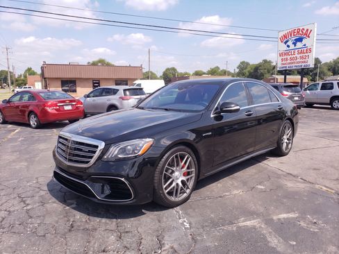 Used 2019 Mercedes-Benz S 63 AMG S 4MATIC Sedan image 2