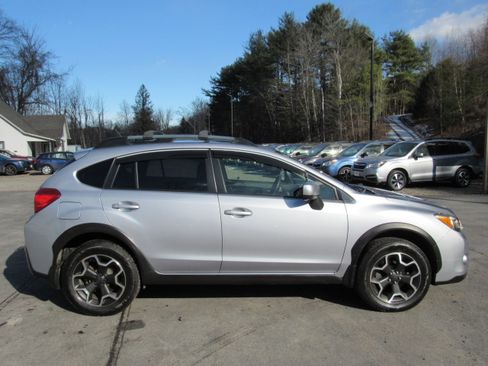 Used 2014 Subaru XV Crosstrek 2.0i Premium image 12