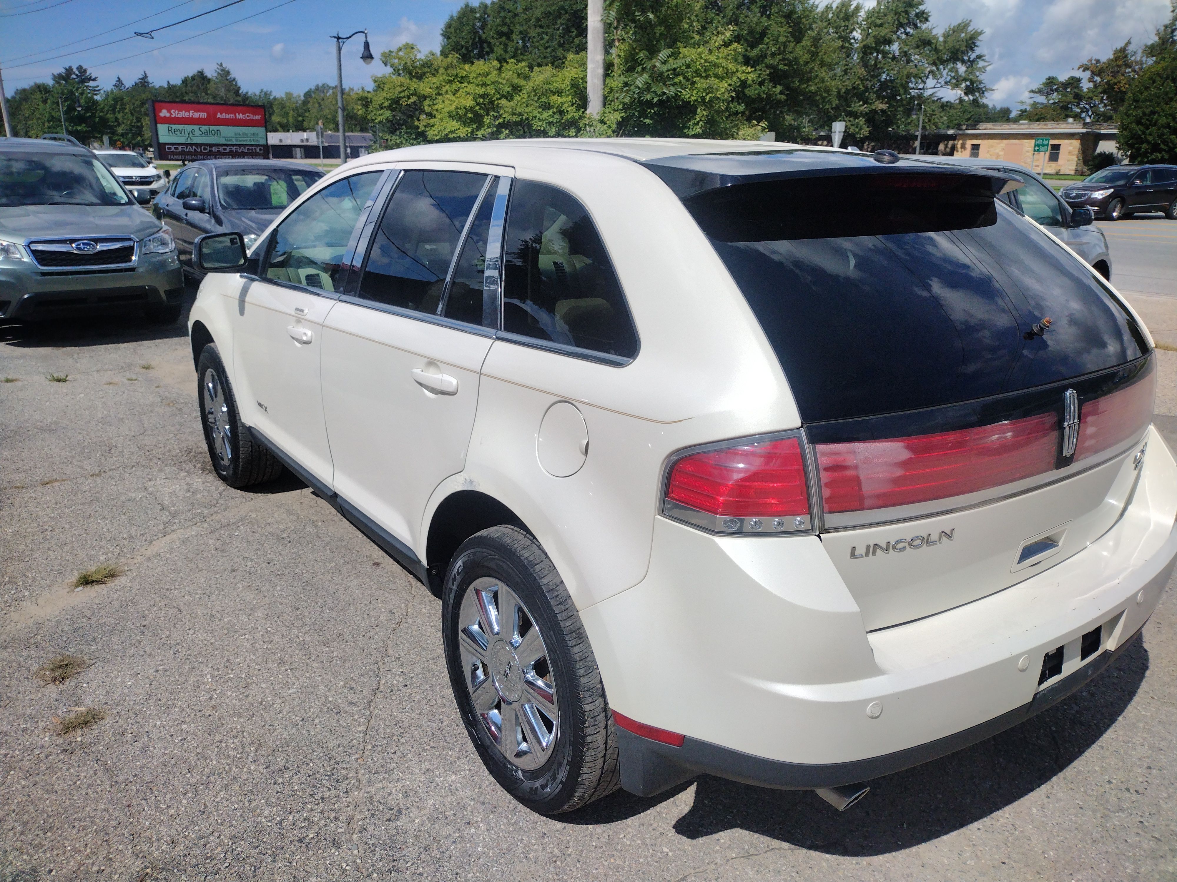 Used 2007 Lincoln MKX AWD image 6