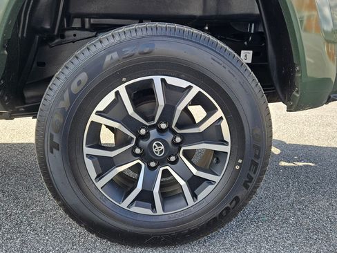 Used 2021 Toyota Tacoma image 9