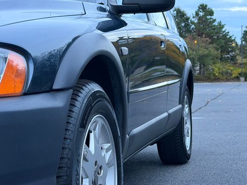 Used 2005 Volvo XC70 image 81