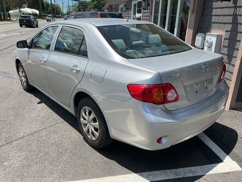 Used 2009 Toyota Corolla LE FWD image 5