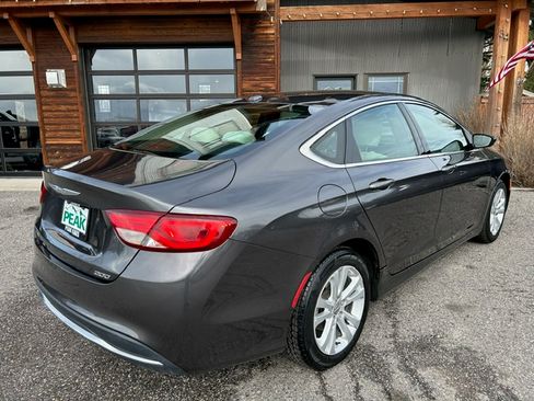 Used 2015 Chrysler 200 Limited image 8