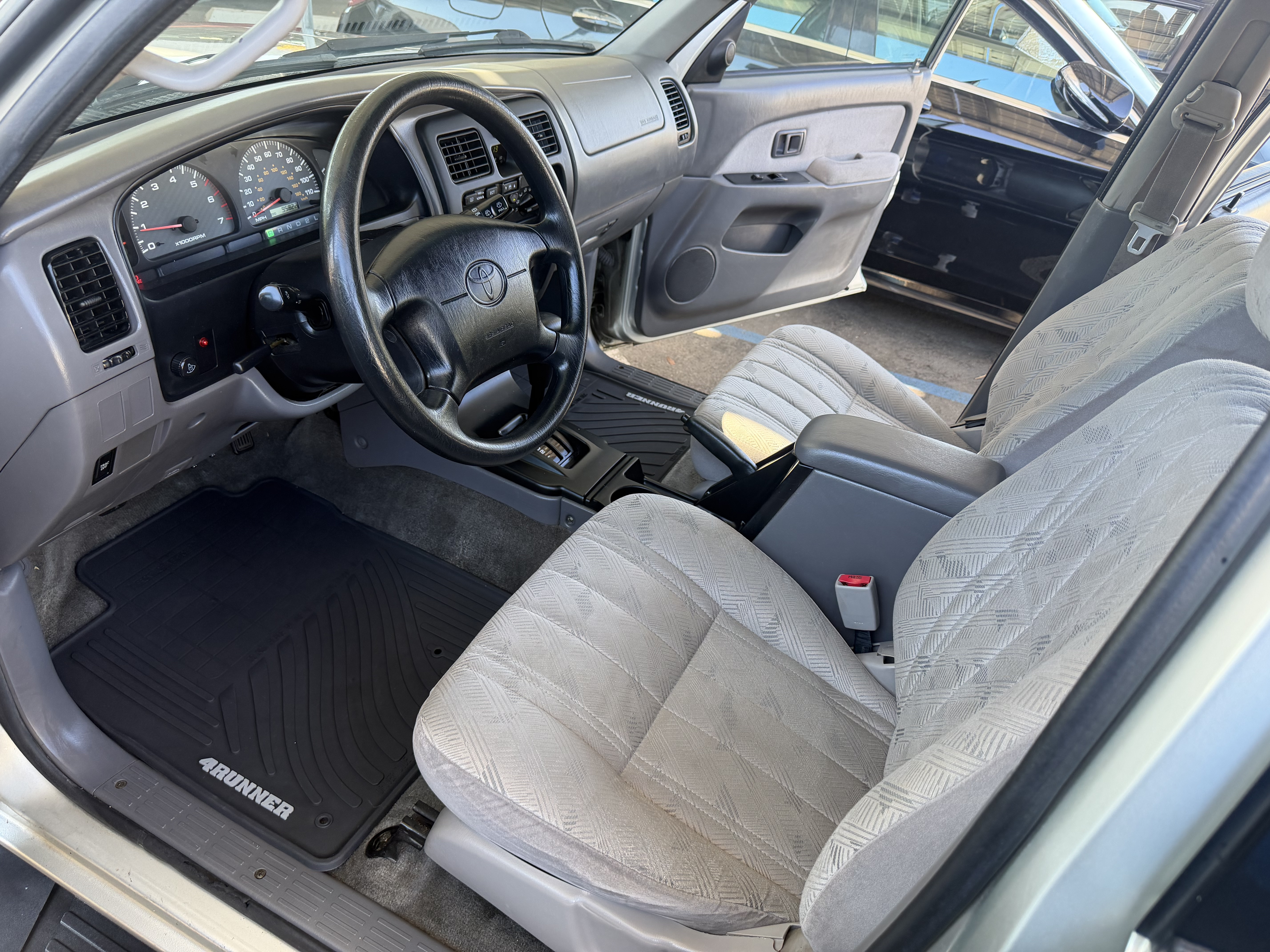 Used 2002 Toyota 4Runner 2WD SR5 image 21