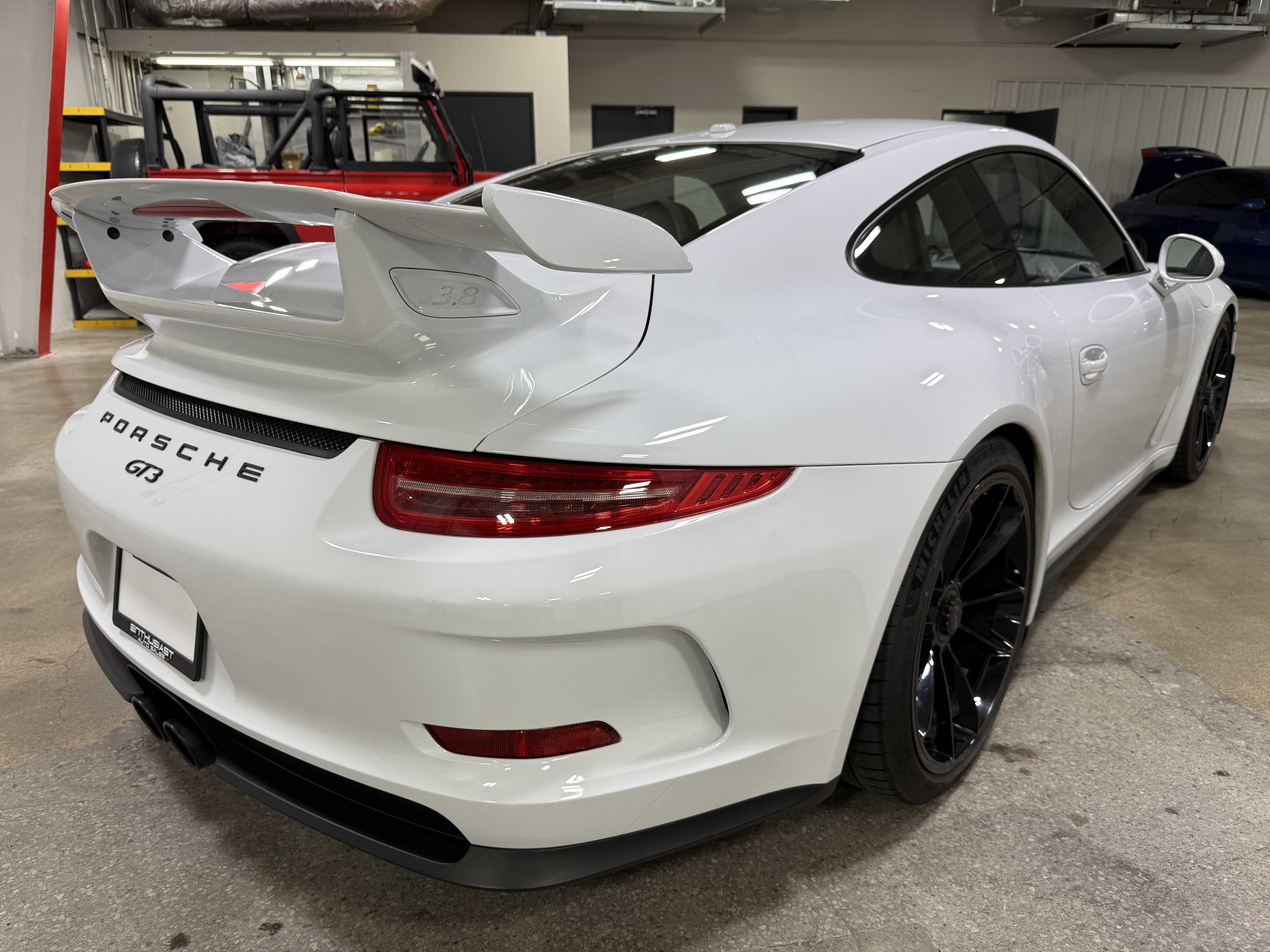 Used 2015 Porsche 911 GT3 RWD image 5