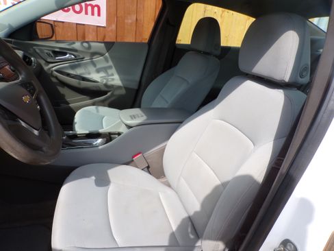 Used 2016 Chevrolet Malibu L image 5