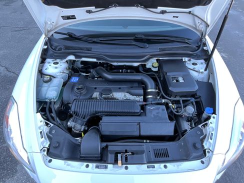 Used 2011 Volvo C70 T5 image 20