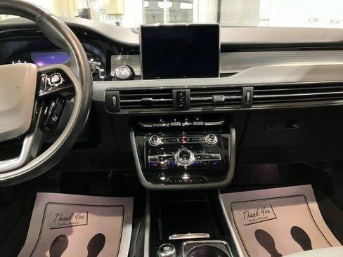 Used 2020 Lincoln Corsair image 19